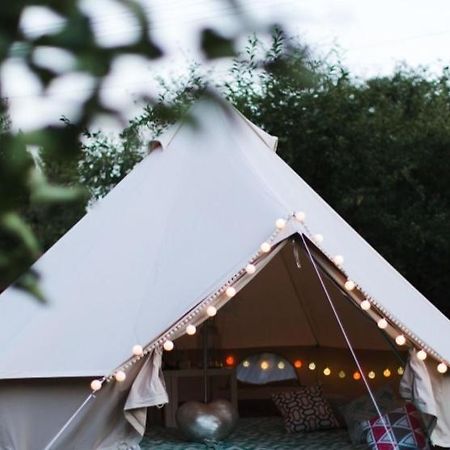 Wildberry Glamping 호텔 Orgères-la-Roche 외부 사진