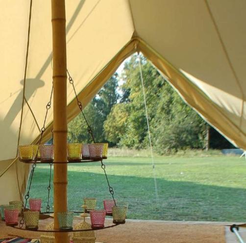 Wildberry Glamping 호텔 Orgères-la-Roche 외부 사진